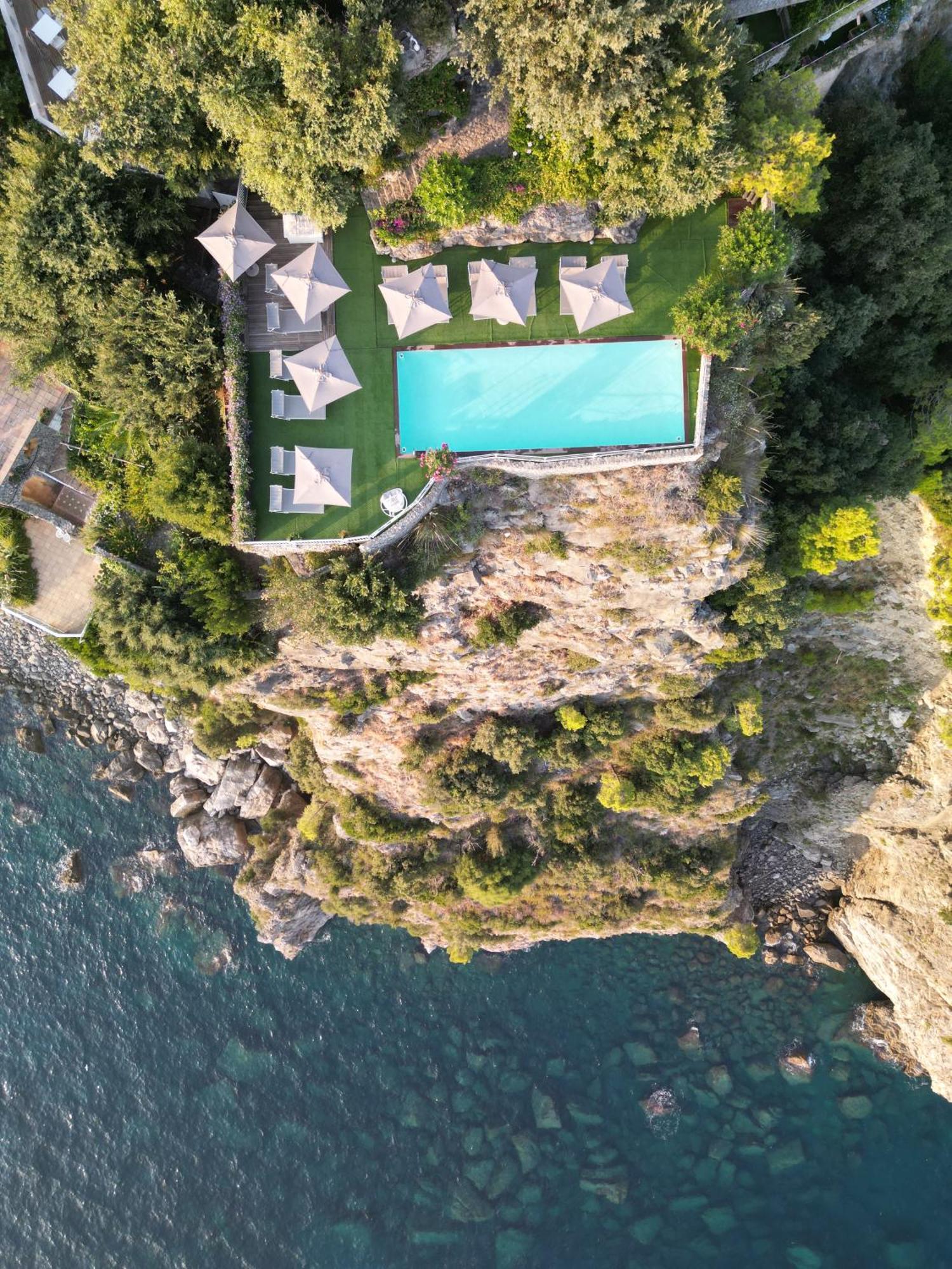 Hotel Piccolo Sant'Andrea Праяно Екстериор снимка