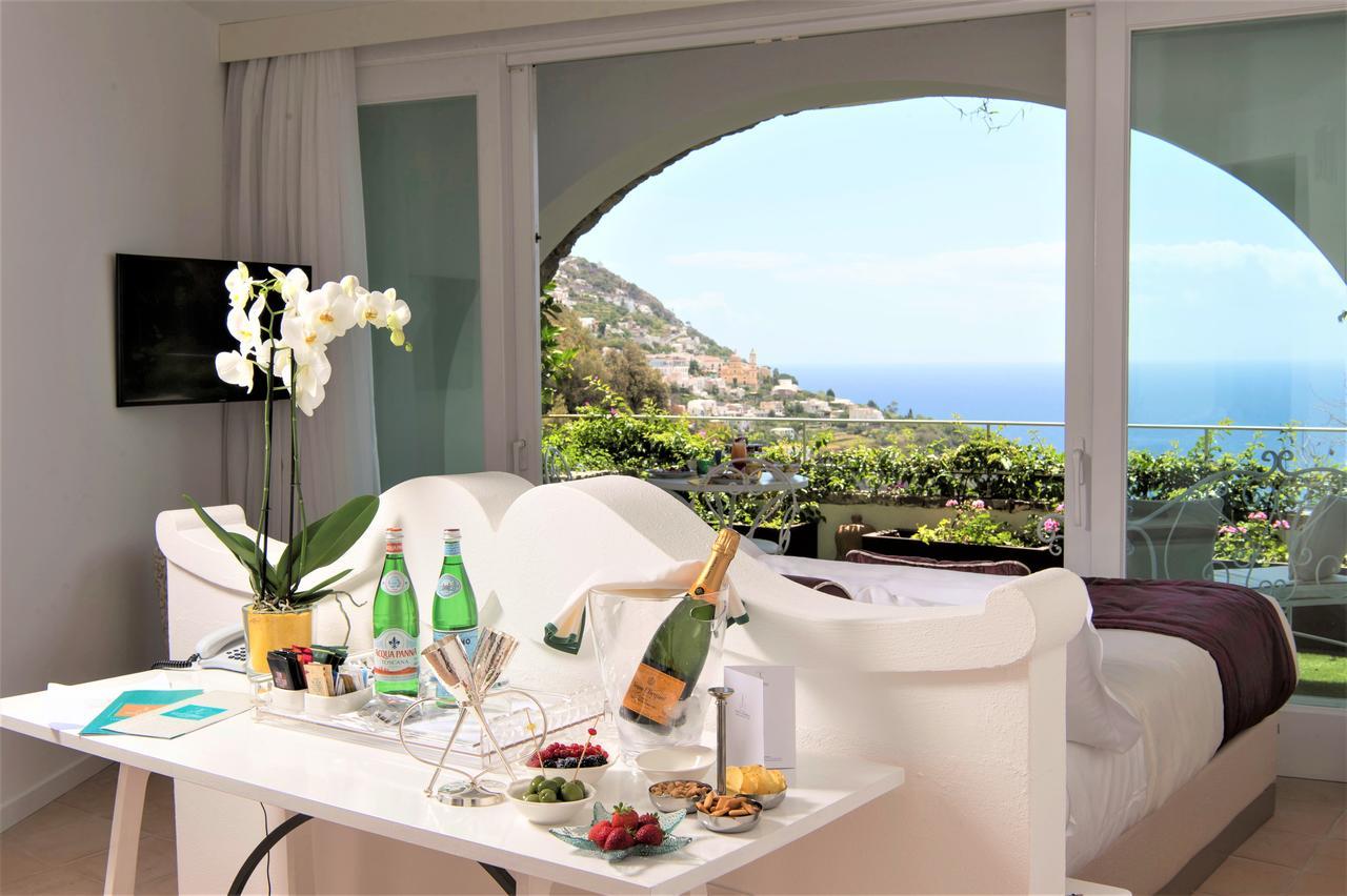 Hotel Piccolo Sant'Andrea Праяно Екстериор снимка
